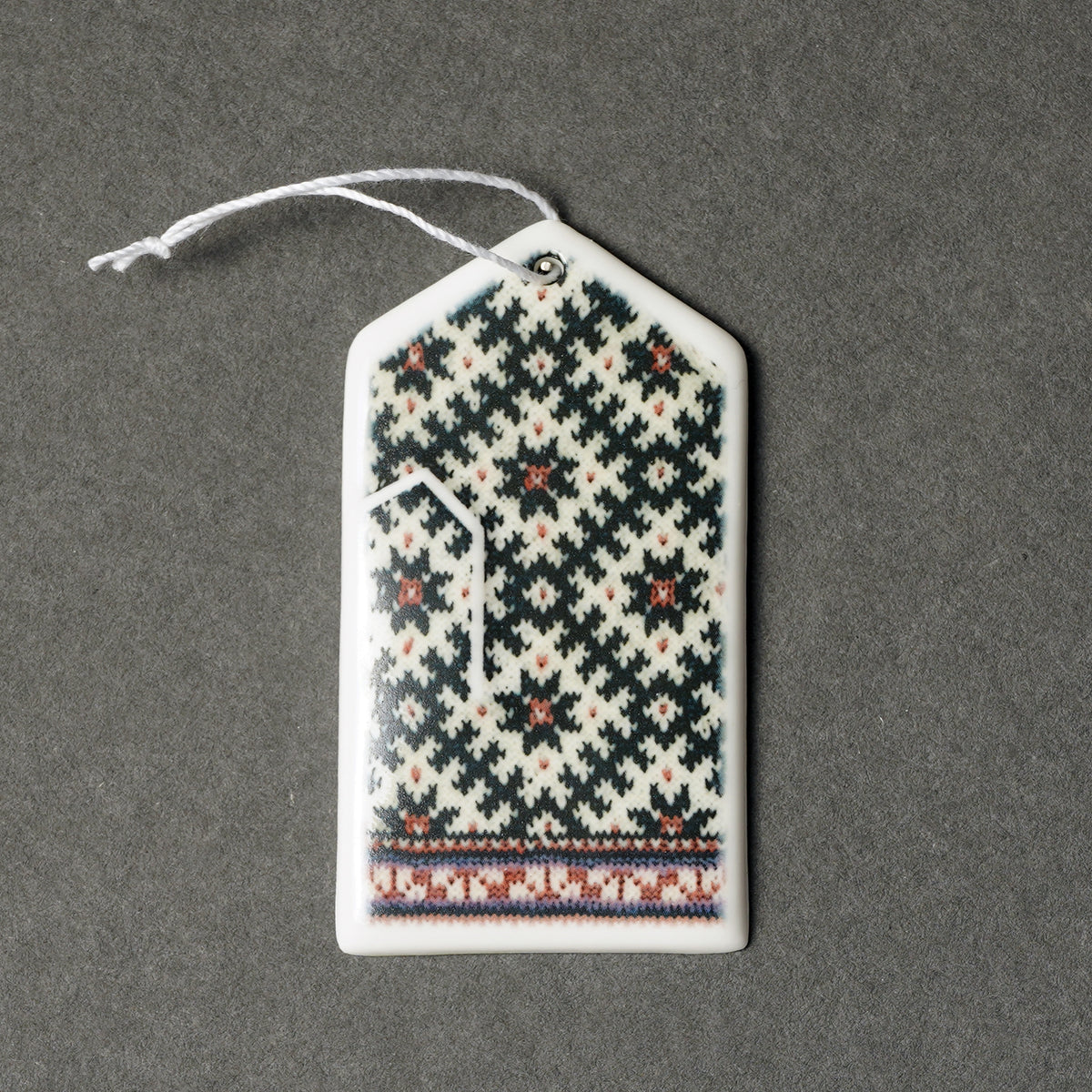 Porcelāna rotājumi - cimdiņi ar apdruku