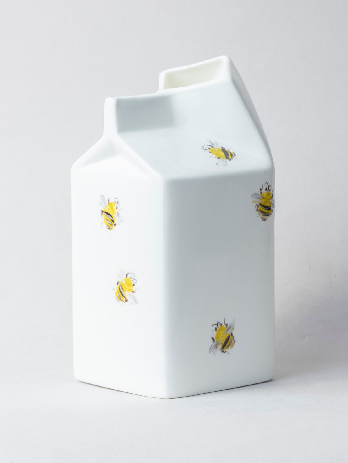 Kukaiņi 6.6. Porcelāna piena paka S