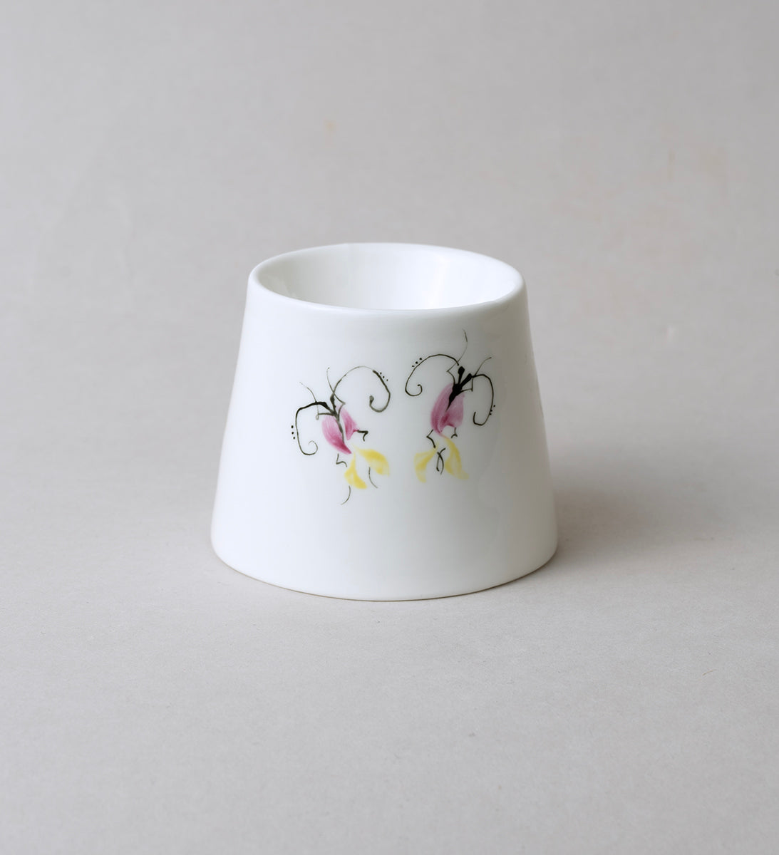 Beetle 6.2. Egg holder
