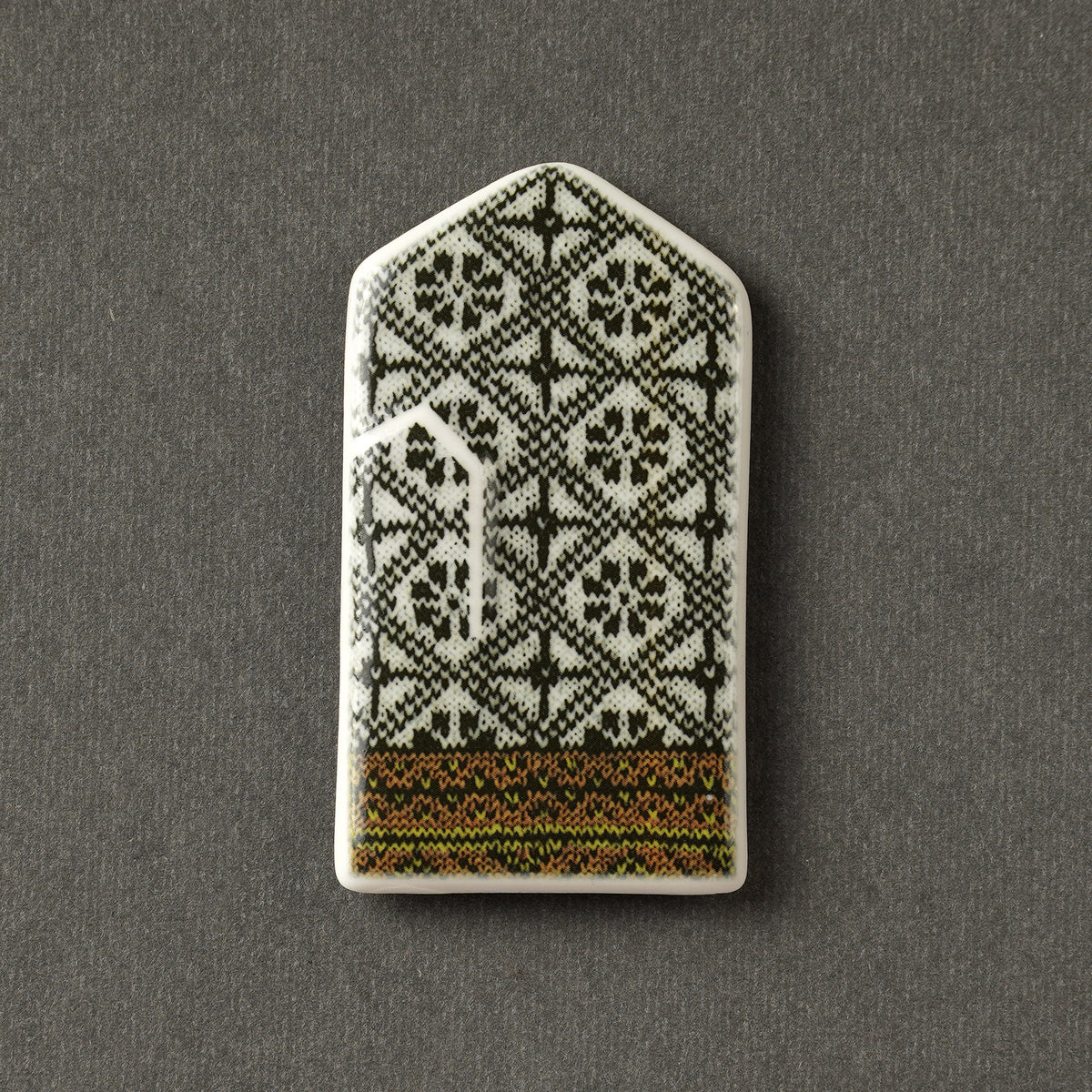 Porcelain Magnet - Gloves With Print