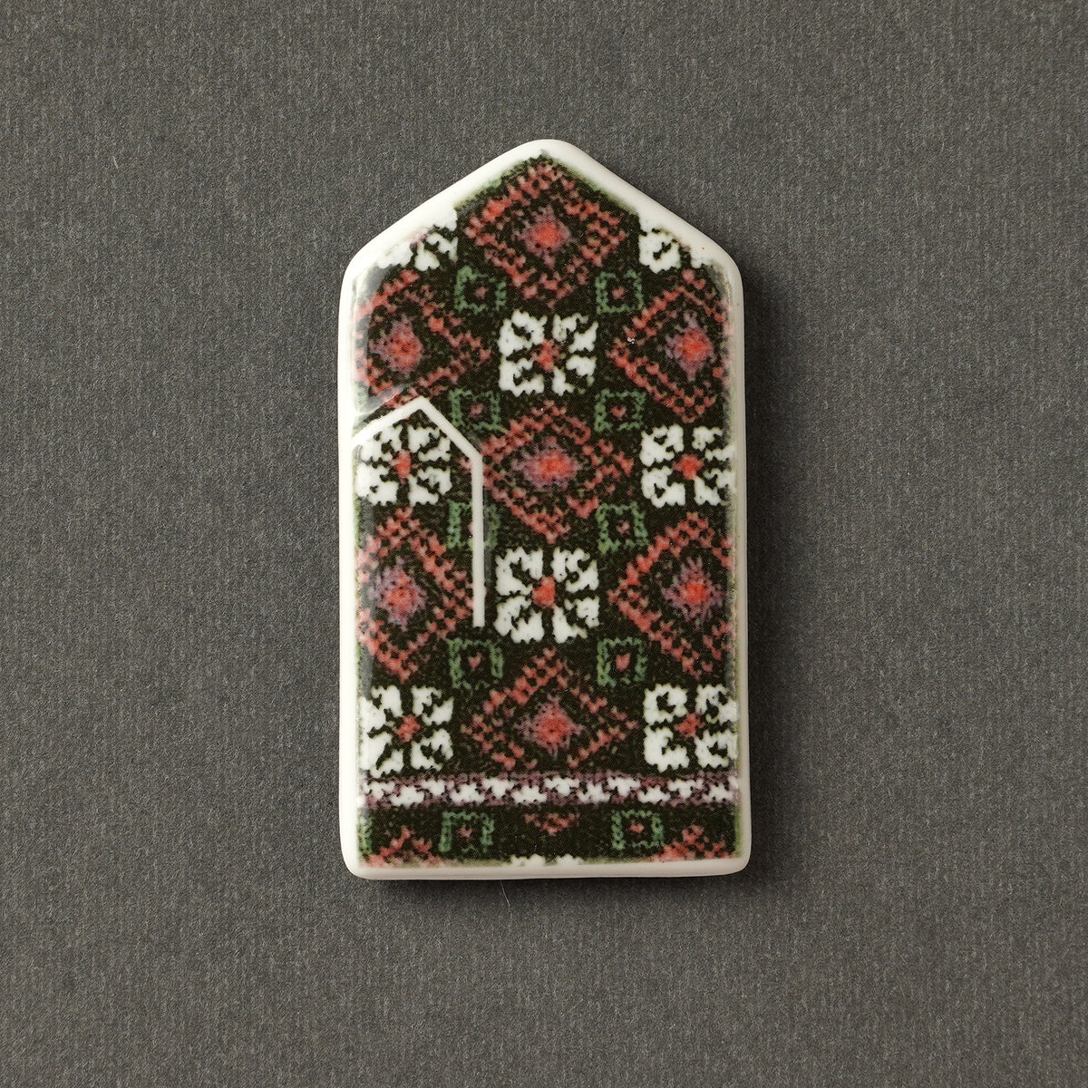 Porcelain Magnet - Gloves With Print