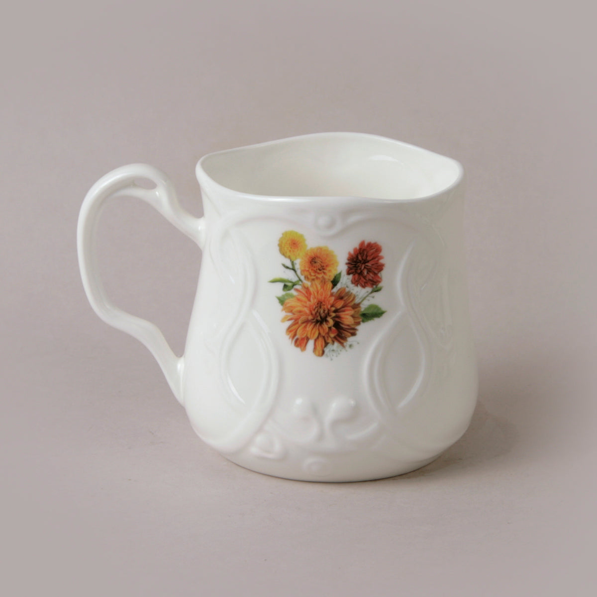 Flowers. 1.4. Nouveau Tea Mug