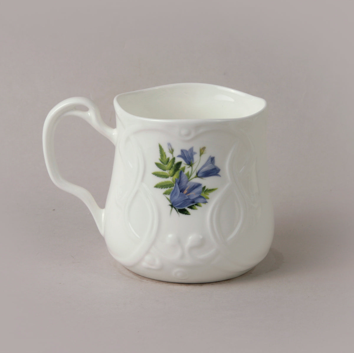 Flowers. 1.6. Nouveau Tea Mug