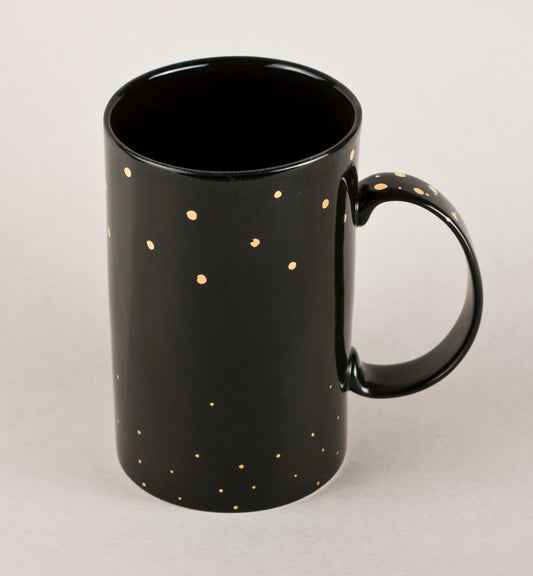Black with gold 1.6. Cylinder Medium