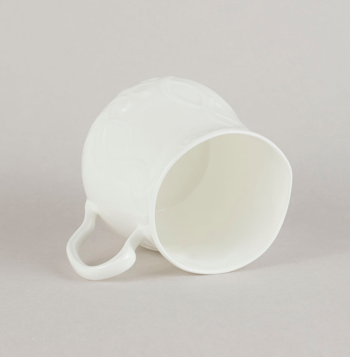 Porcelāna jūgendstila kafijas krūze
