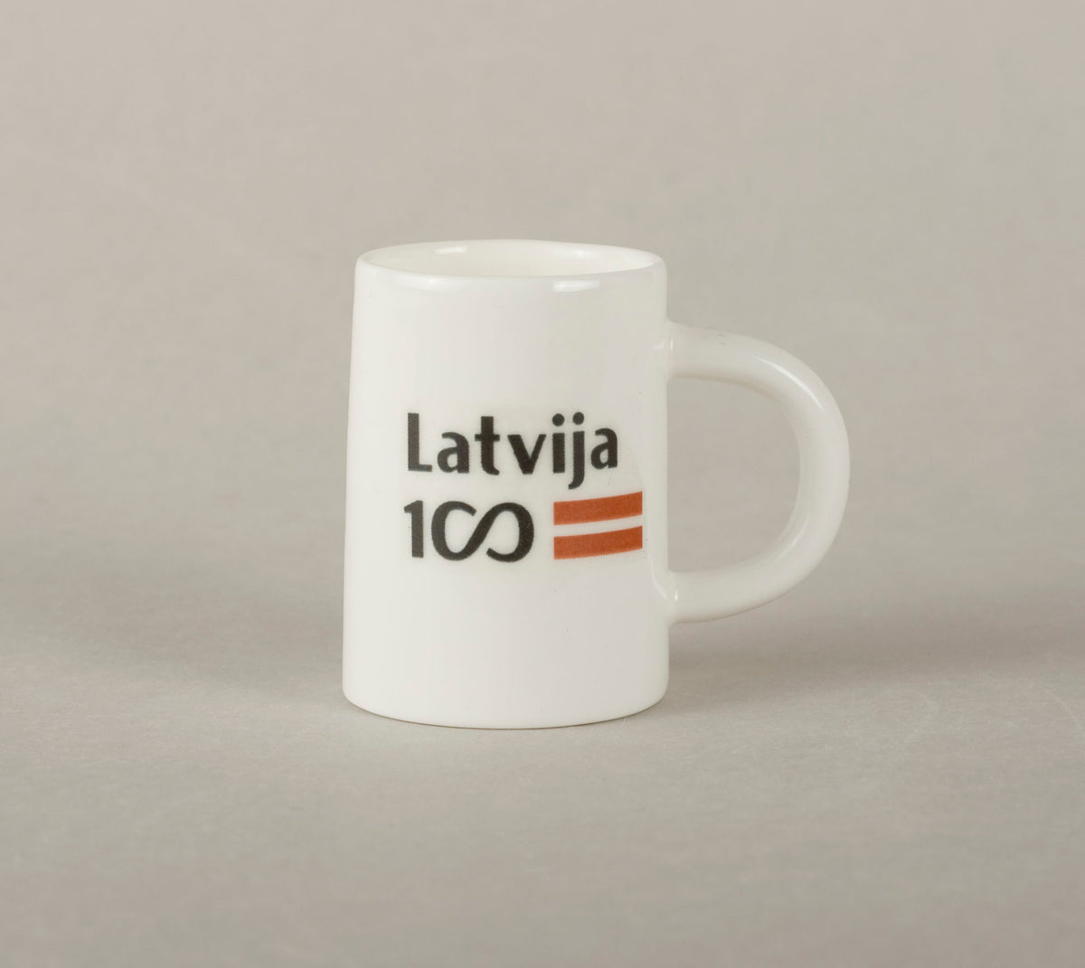 LV100. Biķeris M