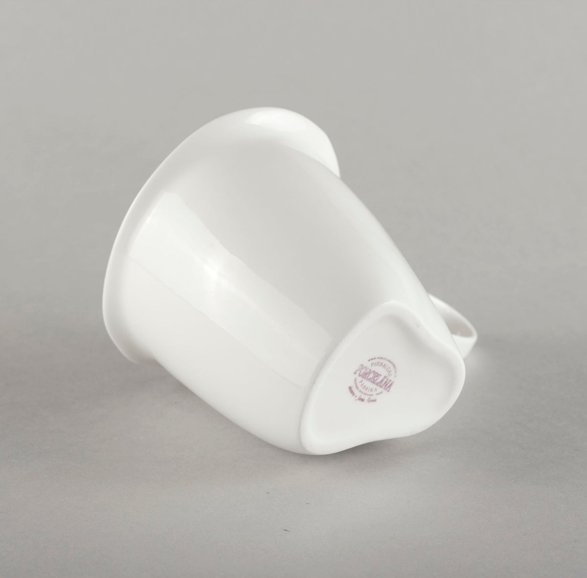 Porcelāna krūze Lillija bez kājiņas