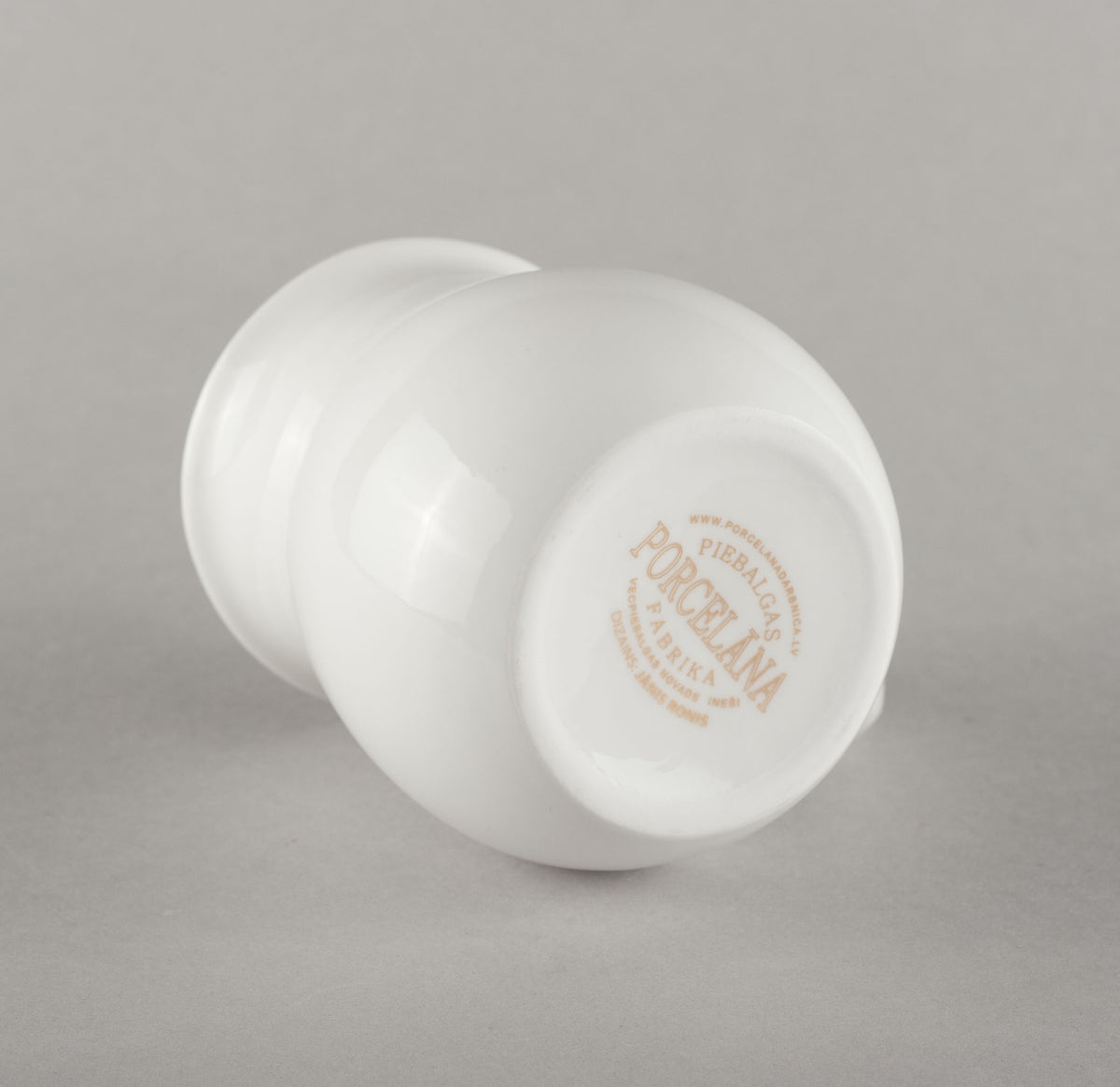 Porcelāna krūze Pūks ar nošķelto malu