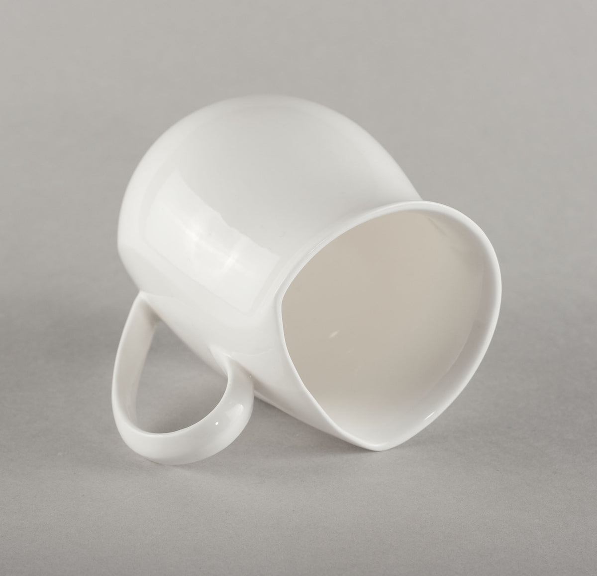 Porcelāna krūze Pūks ar nošķelto malu