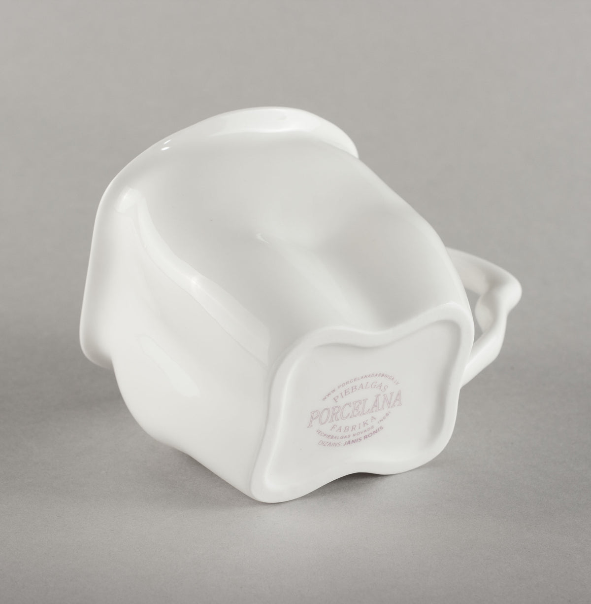 Porcelāna krūze Torss