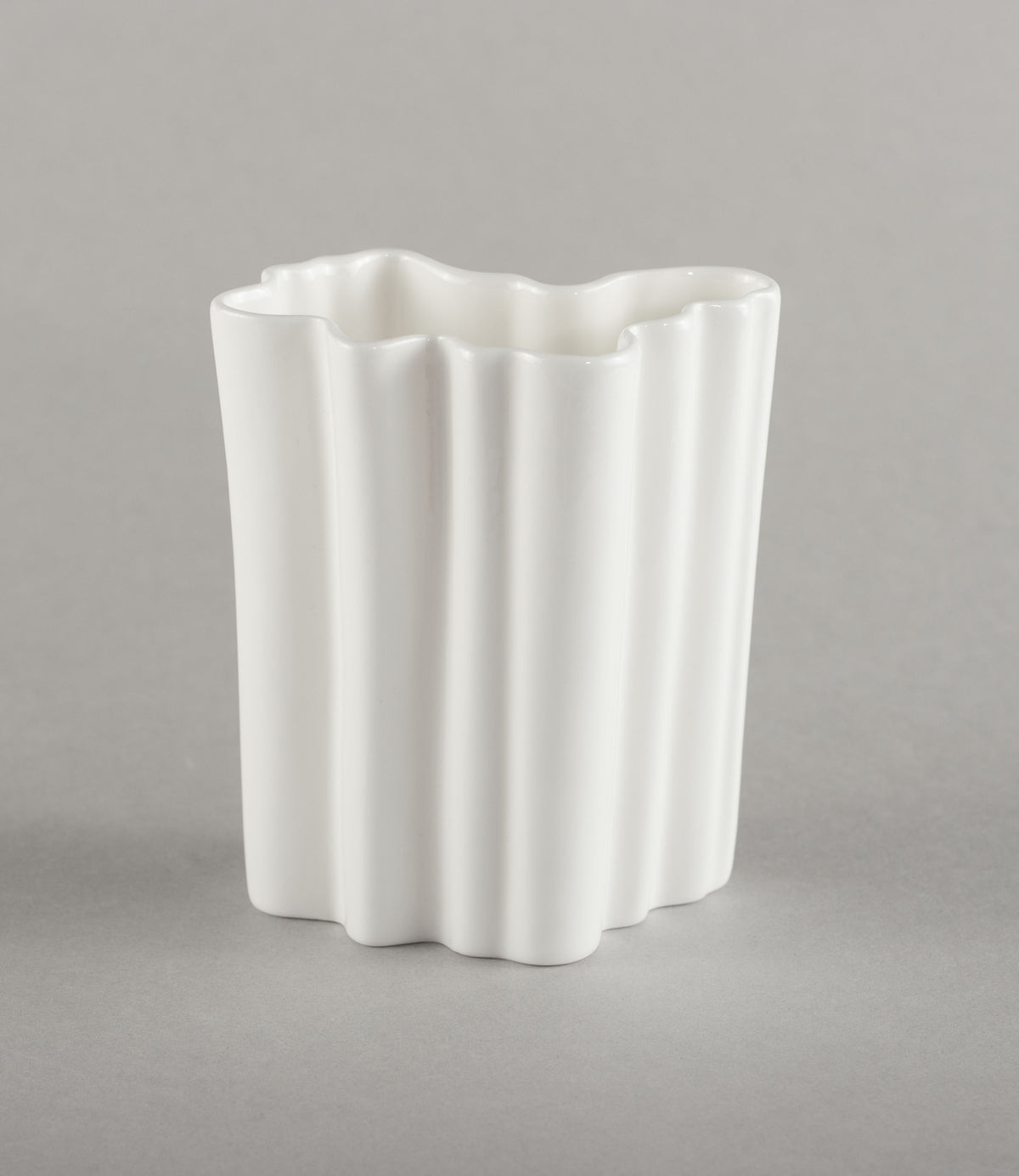Porcelāna vāze Inesis