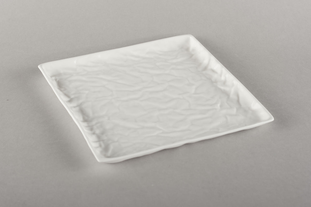 Porcelāna burzīts deserta šķīvis M