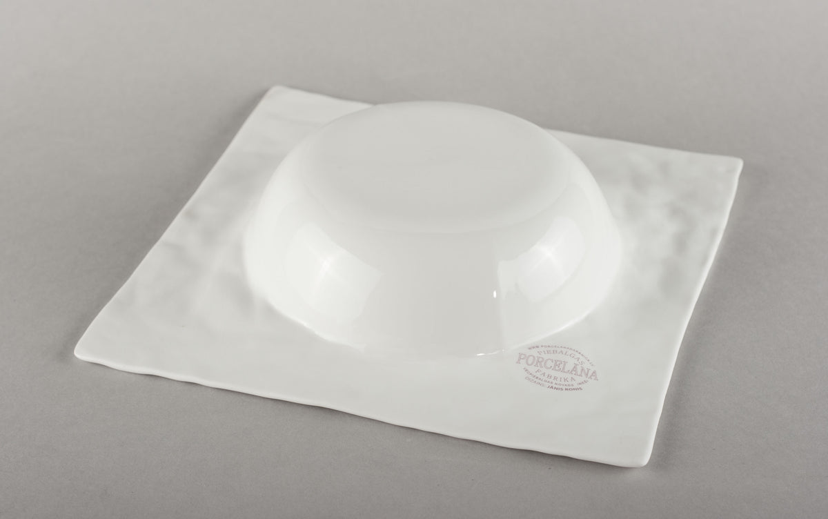 Porcelain Crumpled Deep Plate