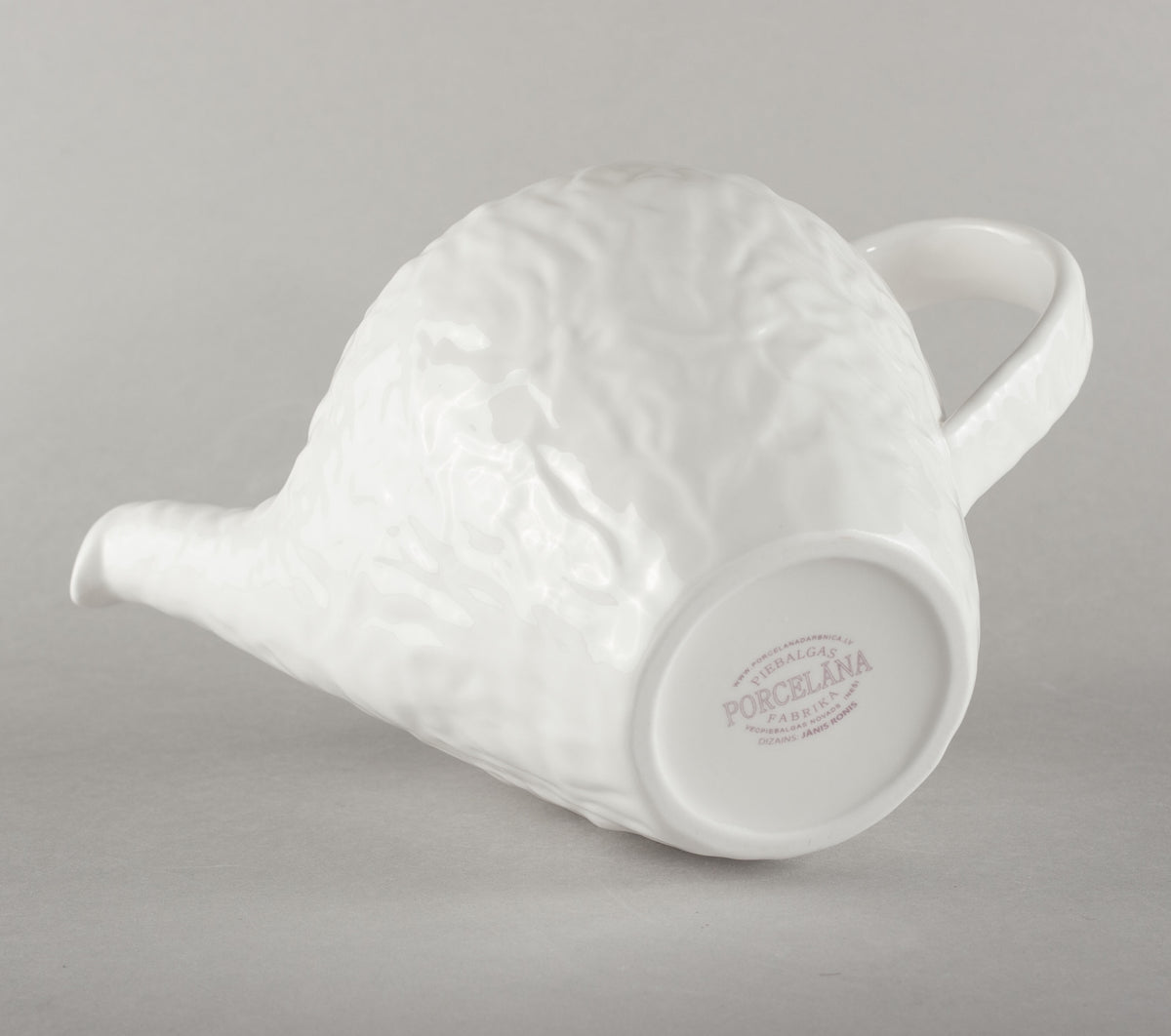 Porcelain Crumpled Kettle L