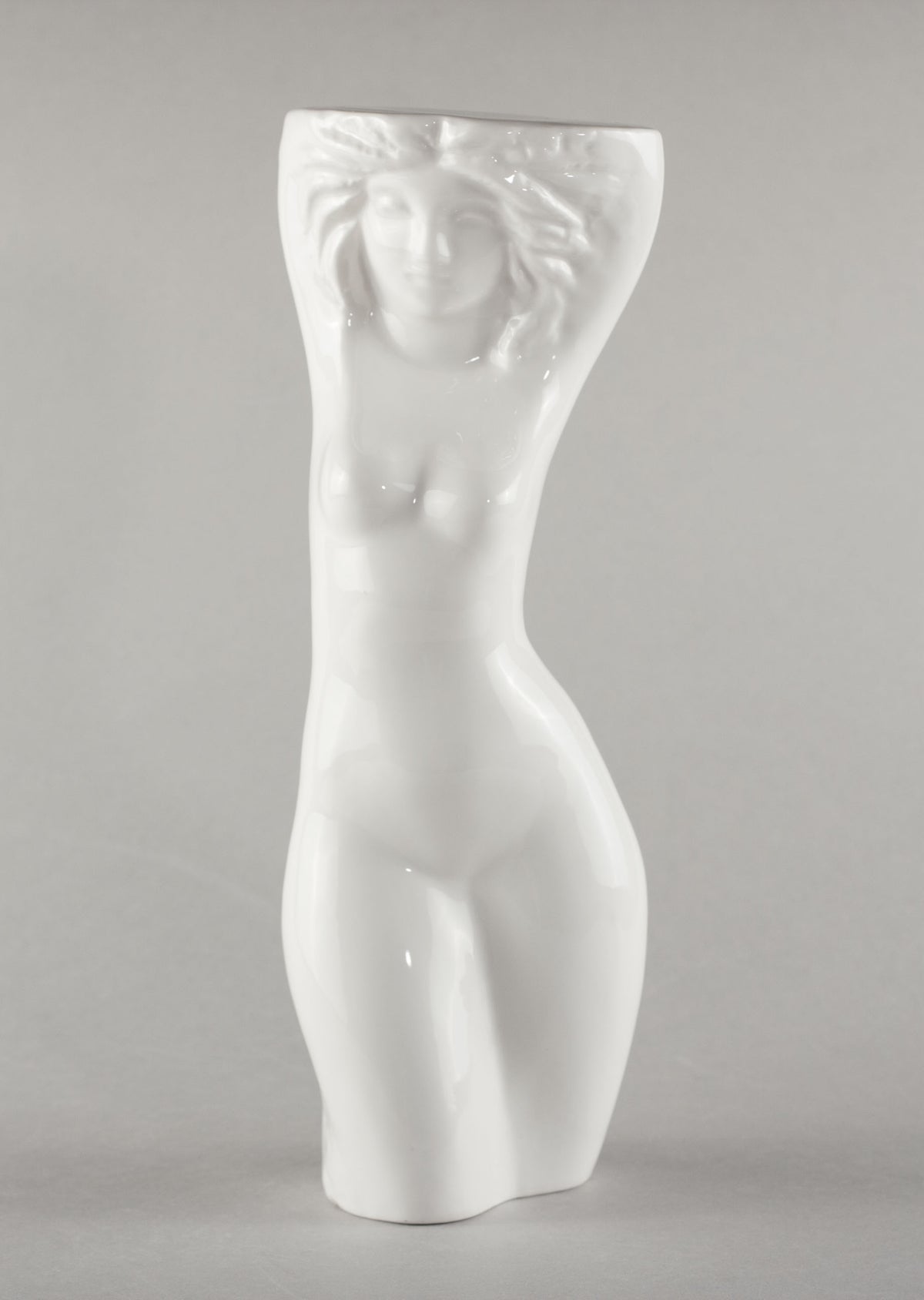Porcelāna statuja Kariatīde L